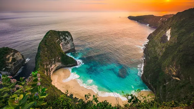 Mengenal Keindahan Alam Kelingking Beach, Tepi laut Menawan yang Memesona di Bali