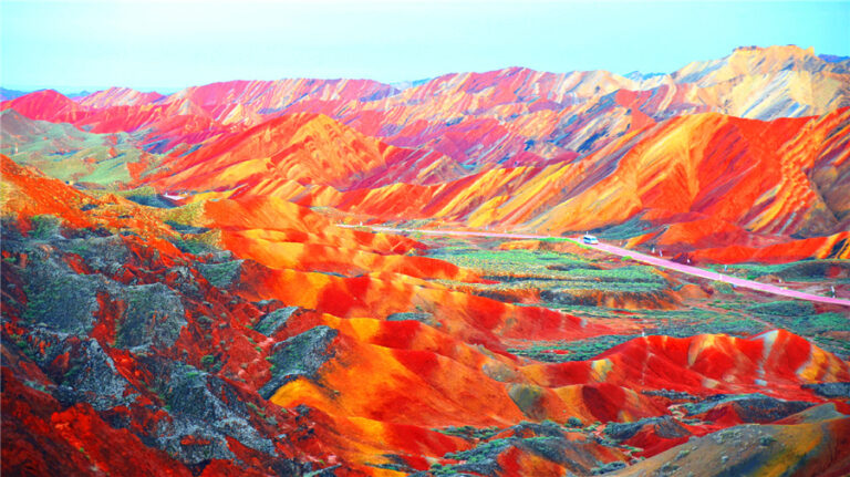 9 Pesona Mempesona Zhangye Danxia, Surganya Wisata Alam di China