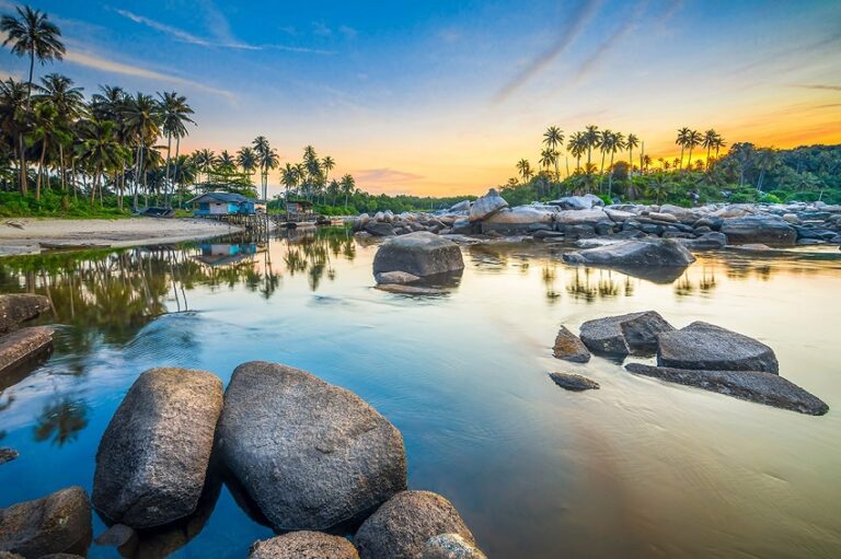 Pantai Pengudang Bintan: Panorama alam Unik, Kegiatan Menarik, serta Pesona Desa Nelayan