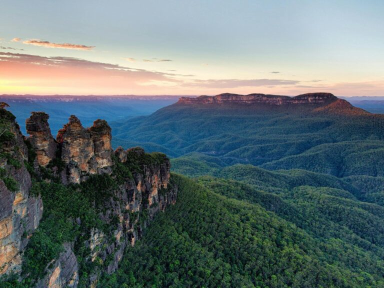 Menjelajahi Keelokan Blue Mountains di New South Wales, Australia